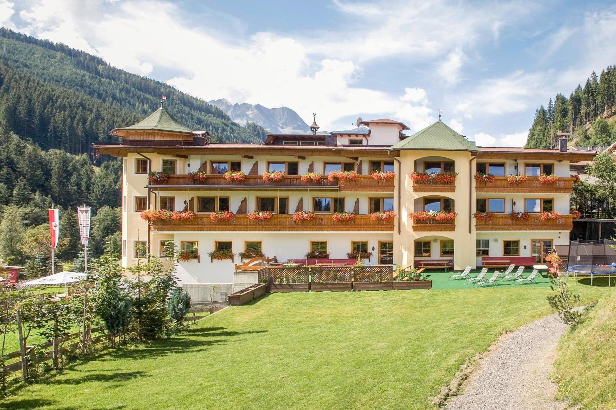Alpenhotel Tirolerhof Gerlos Exterior photo