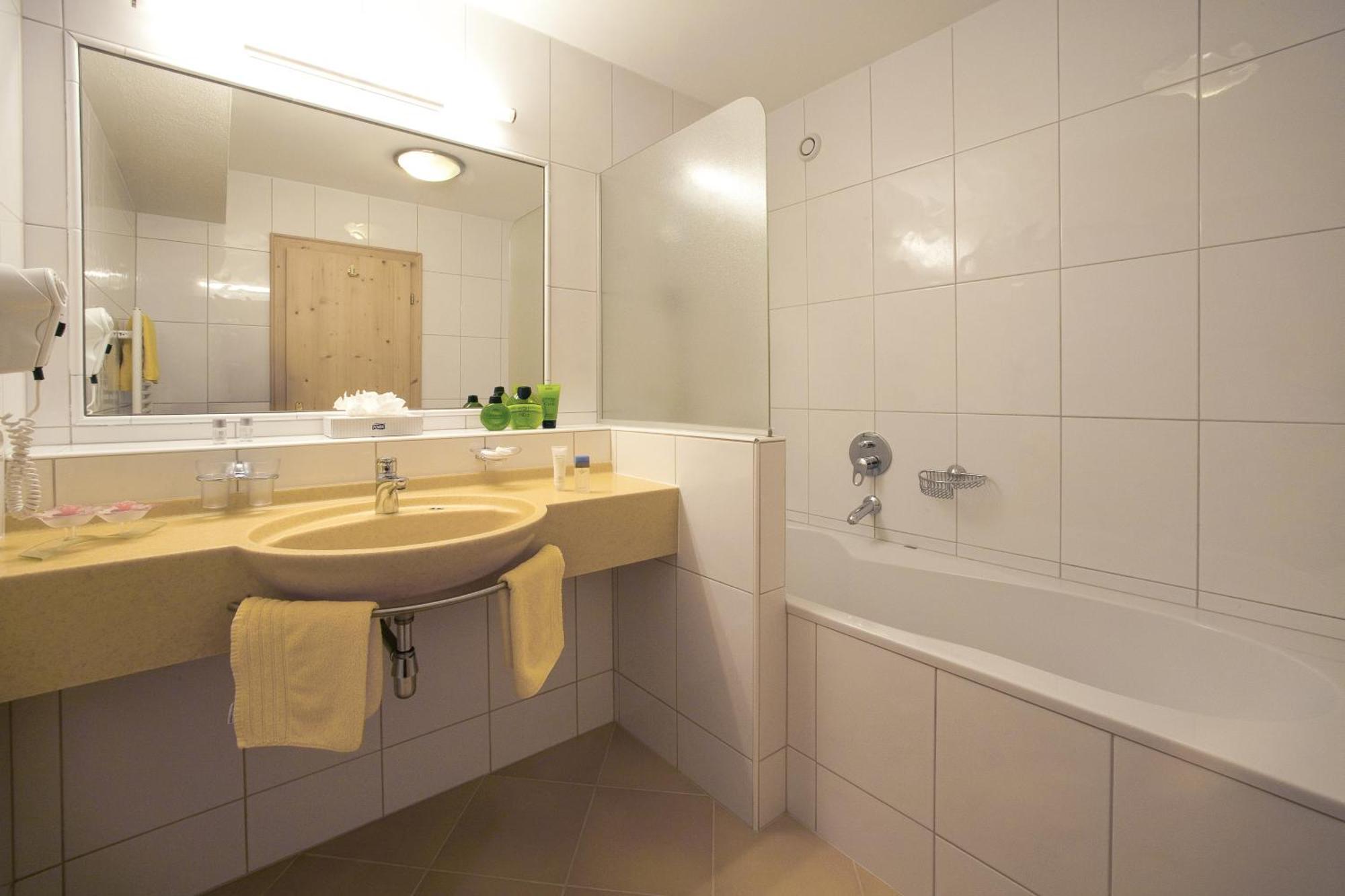 Alpenhotel Tirolerhof Gerlos Room photo